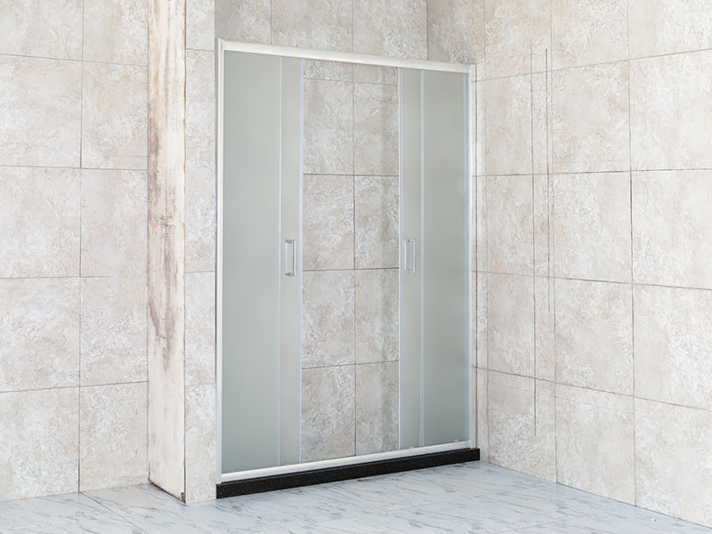 DD-2 Dua Layar Mandi Geser Dua Tetap, Kaca Tempered Abu-abu, Profil Aluminium Krom, Pegangan Lubang Ganda DD-2 Dua Layar Mandi Geser Dua Tetap, Kaca Tempered Abu-abu, Profil Aluminium Krom, Pegangan Lubang Ganda