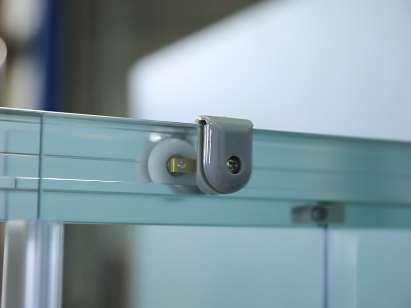 RE Chrome Aluminium Frame Tempered Glass Square Sliding Shower Enclosure Dengan Baki RE Chrome Aluminium Frame Tempered Glass Square Sliding Shower Enclosure Dengan Baki