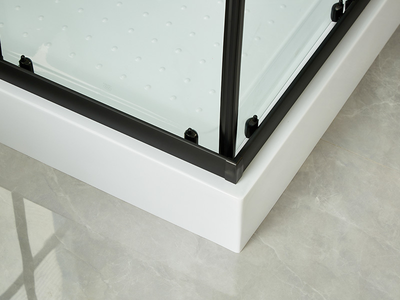 Penutup Pancuran Geser SQ, Kaca Tempered Bening, Profil Aluminium Hitam, Pegangan Lubang Ganda, Dengan Baki Penutup Pancuran Geser SQ, Kaca Tempered Bening, Profil Aluminium Hitam, Pegangan Lubang Ganda, Dengan Baki