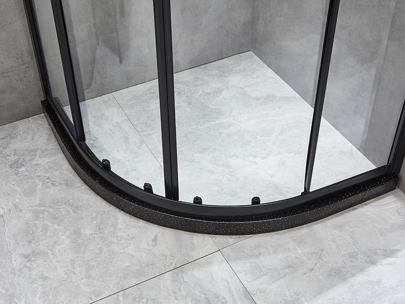 Penutup Pancuran Geser SE, Kaca Tempered Bening, Profil Aluminium Hitam, Pegangan Lubang Ganda, Tanpa Baki Penutup Pancuran Geser SE, Kaca Tempered Bening, Profil Aluminium Hitam, Pegangan Lubang Ganda, Tanpa Baki